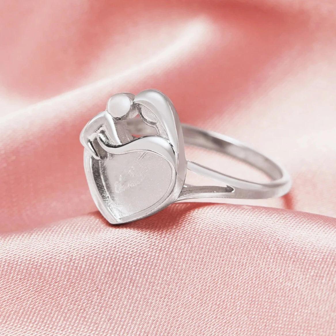 Mother Baby Keepsake Ring | 14K Gold